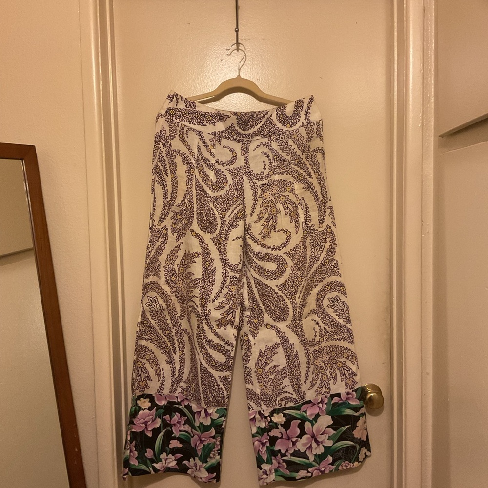 Tahari White Shorts with Purple Paisley and Floral Trim